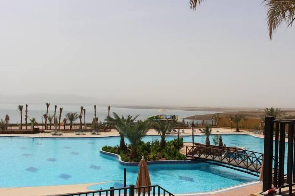 グランド イースト ホテル リゾート アンド スパ 写真