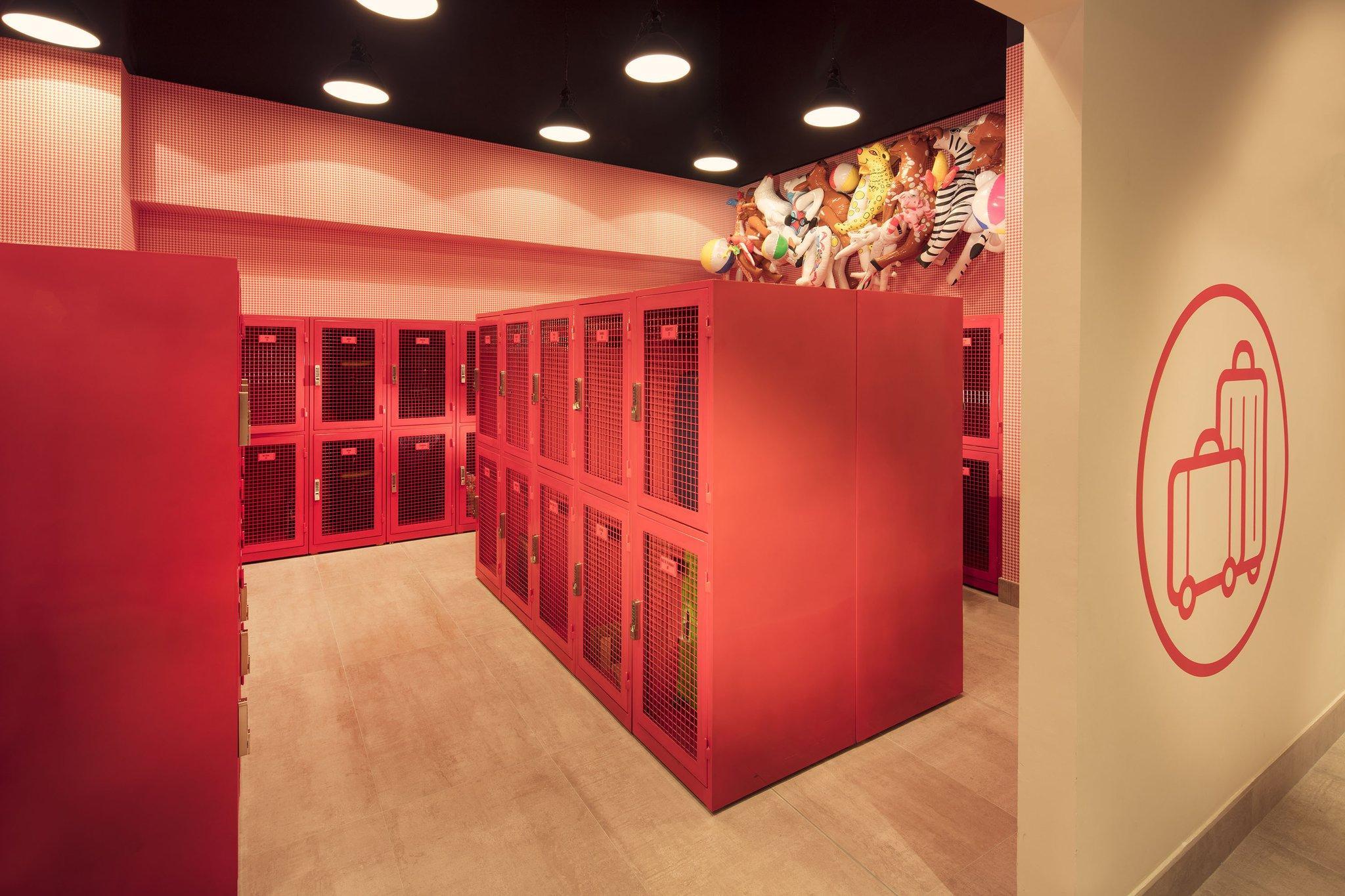 ローブ シティ センター デイラ 写真