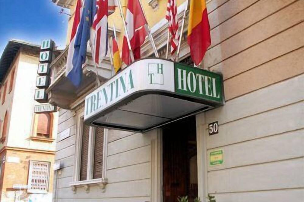 ホテル トレンティーナ 写真