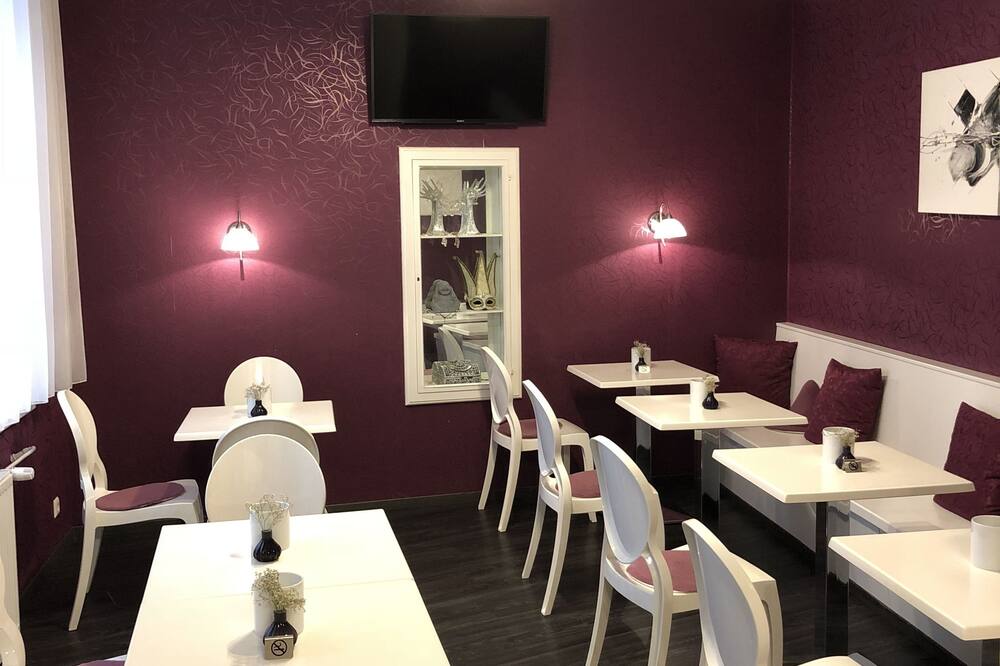 ホテル ゴールデネ スピネ 写真