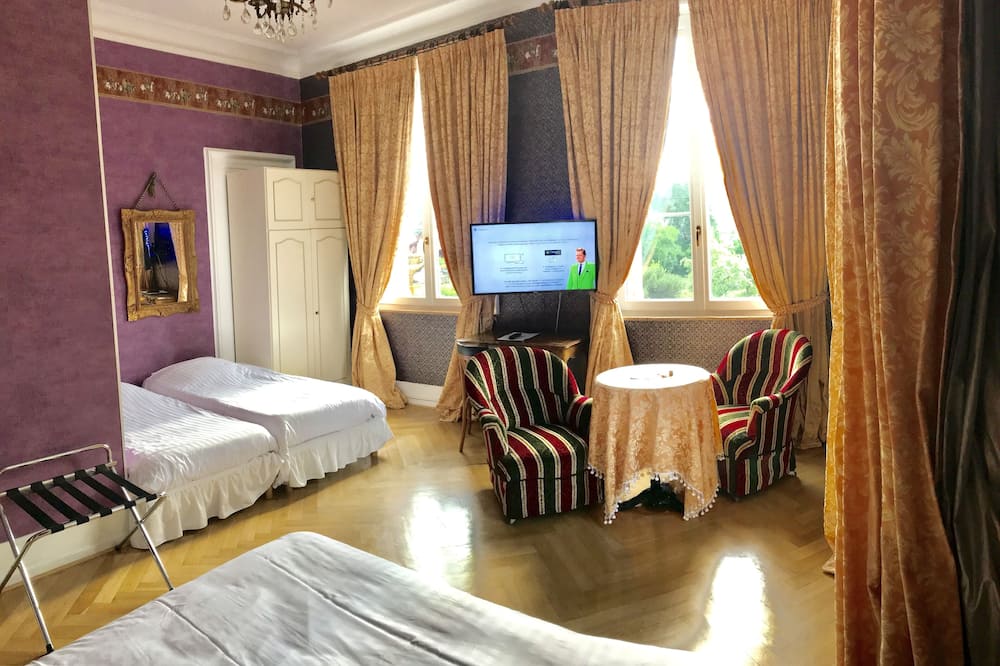 ホテル ル マノワール 写真