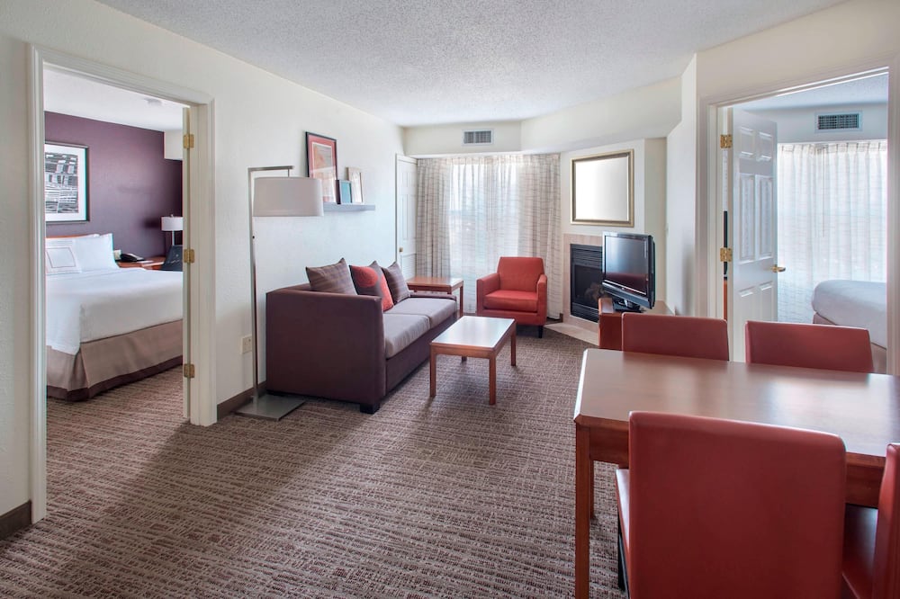 Residence Inn by Marriott Cranbury South Brunswick 写真