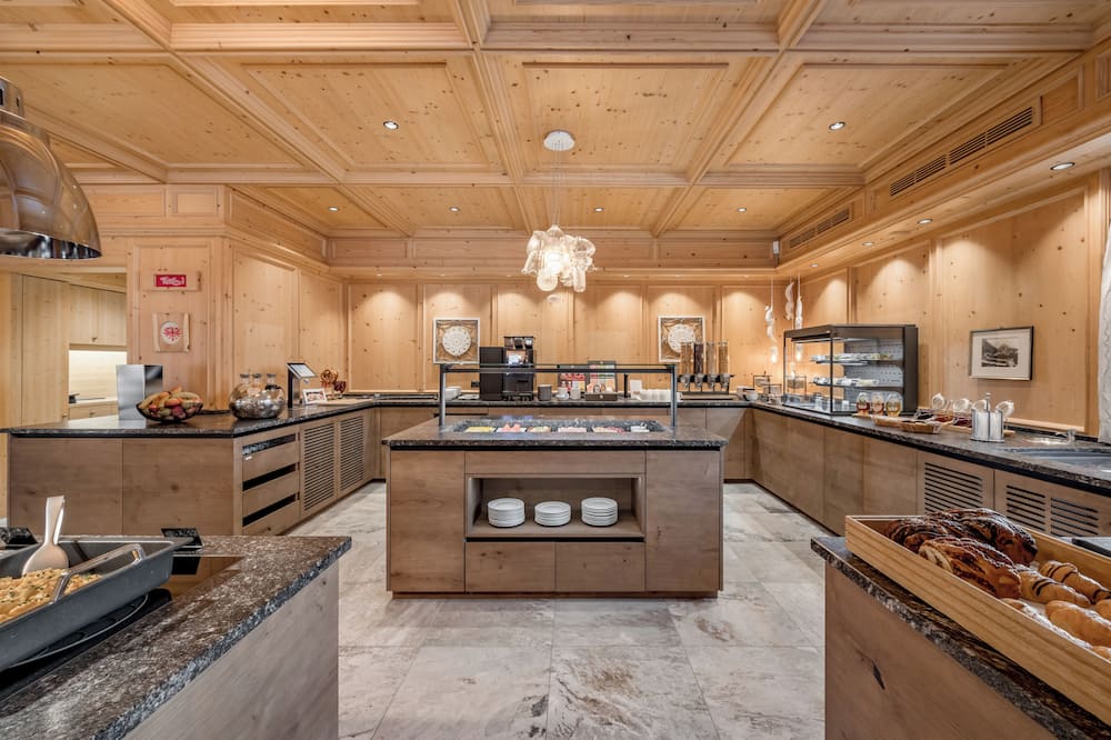 ホテル ロッセル 写真