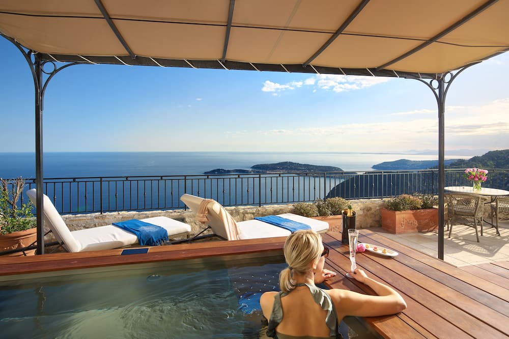 シャトー エザ 写真