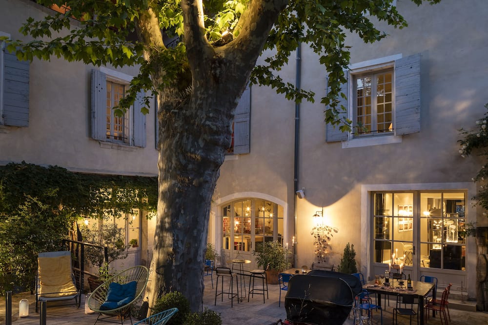 ラ メゾン シュル ラ ソルギュ - エスプリ ドゥ フランス 写真