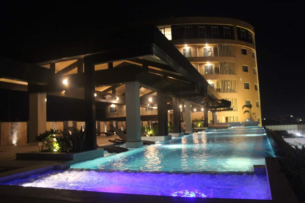 グランド シン インペリアル ホテル 写真