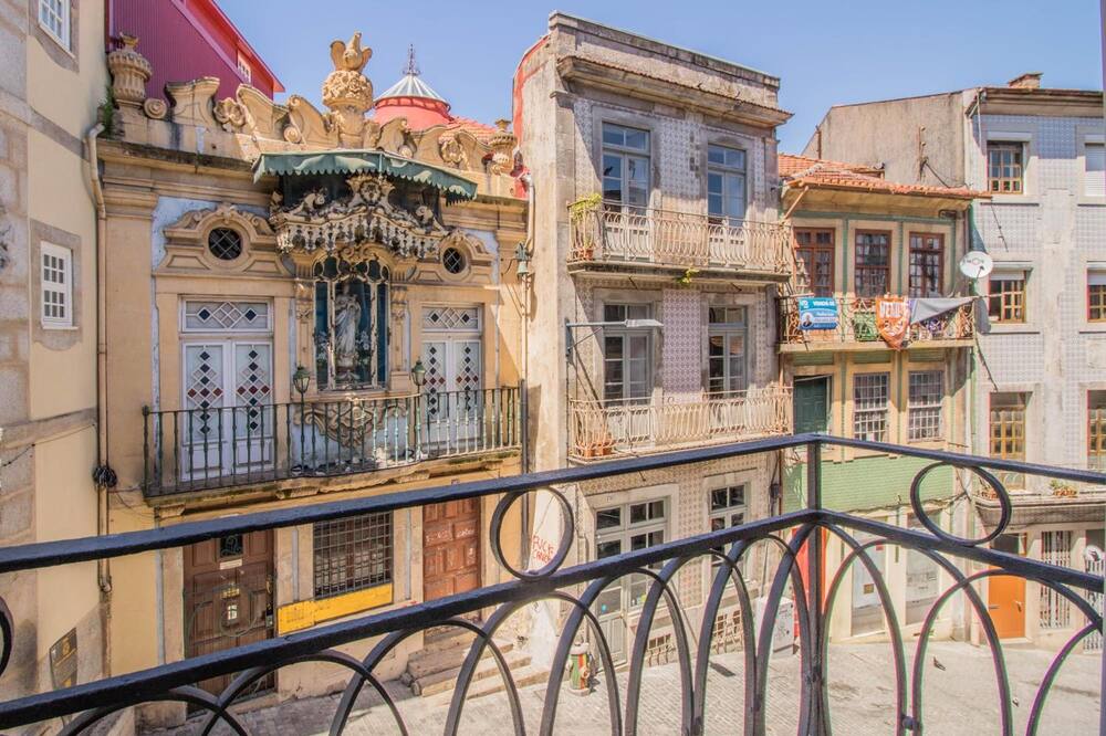 ALIBI by YoursPorto 写真