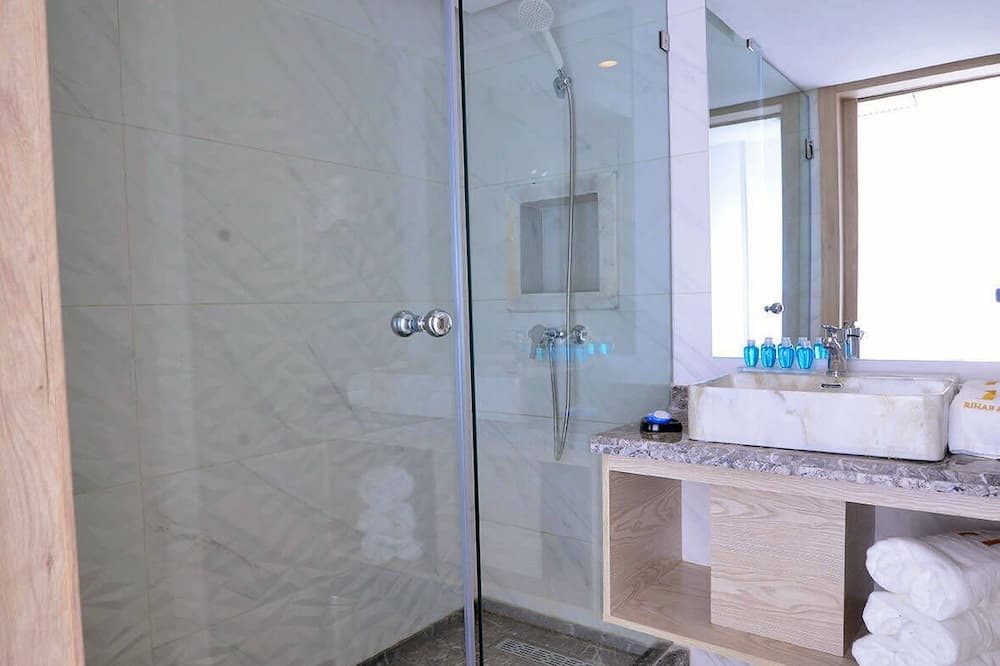 リハブ ホテル 写真