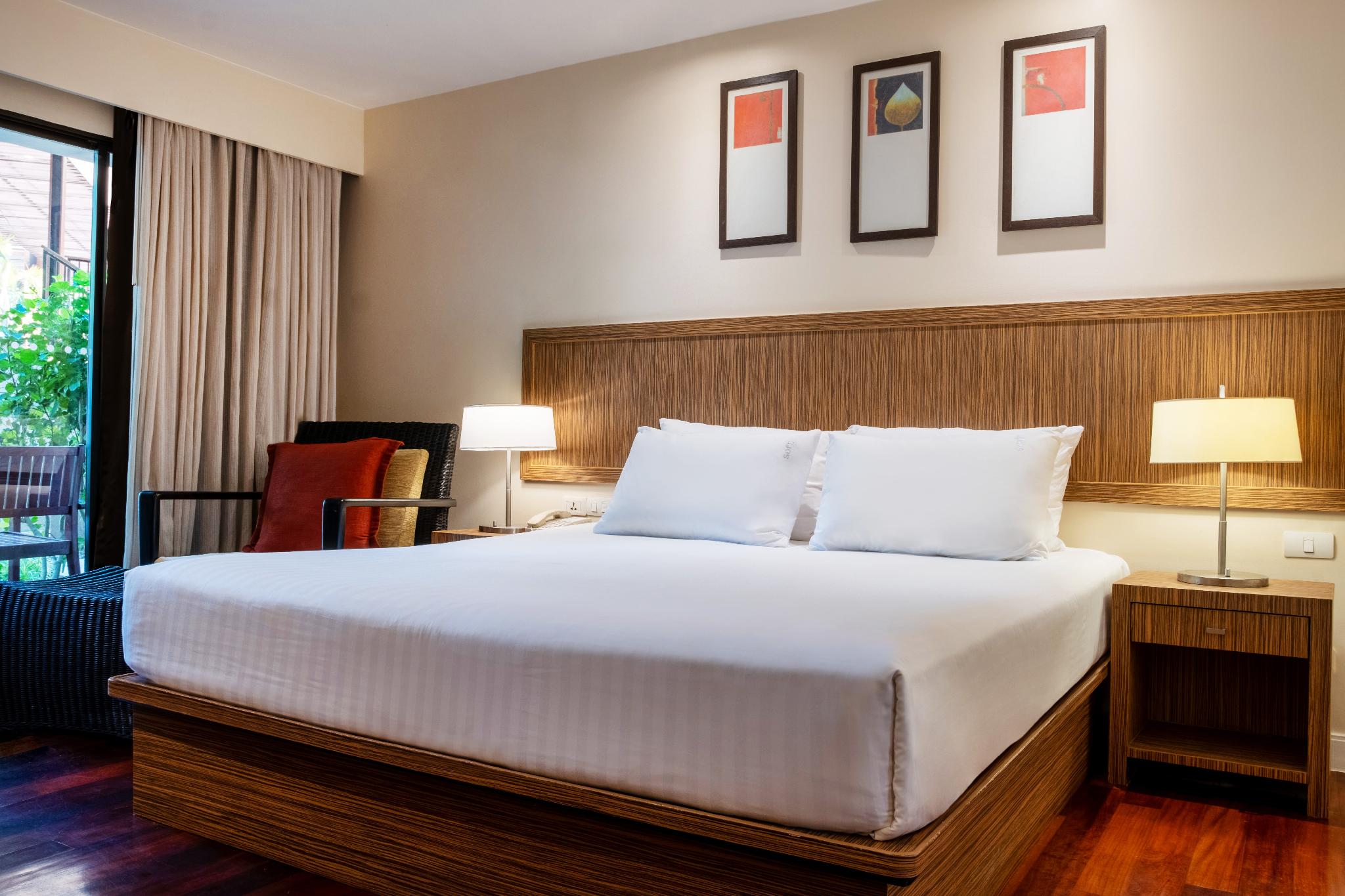 ホリデイ イン リゾート プーケット スリン ビーチ バイ IHG 写真