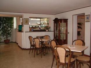 ホテル ラヴェンナ 写真