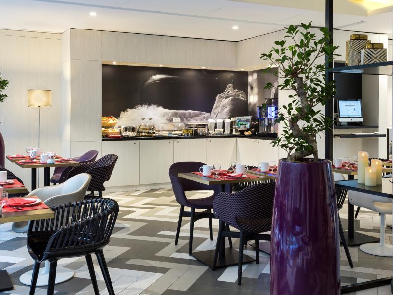 シタディーン オペラ パリ 写真