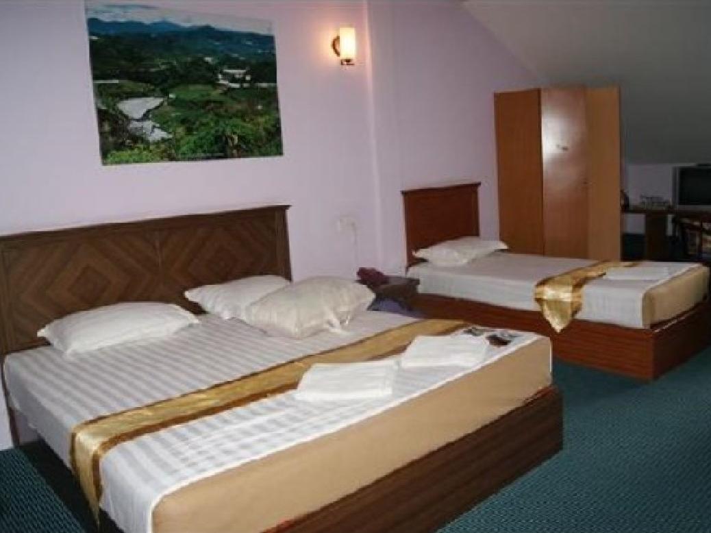 ホテル ティティワンサ 写真