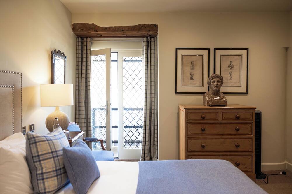 Wingrove House 写真