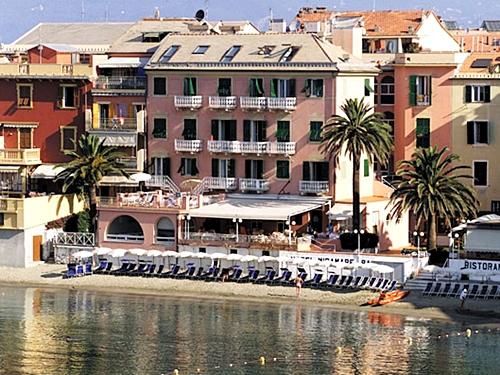 ホテル ミラマレ 写真