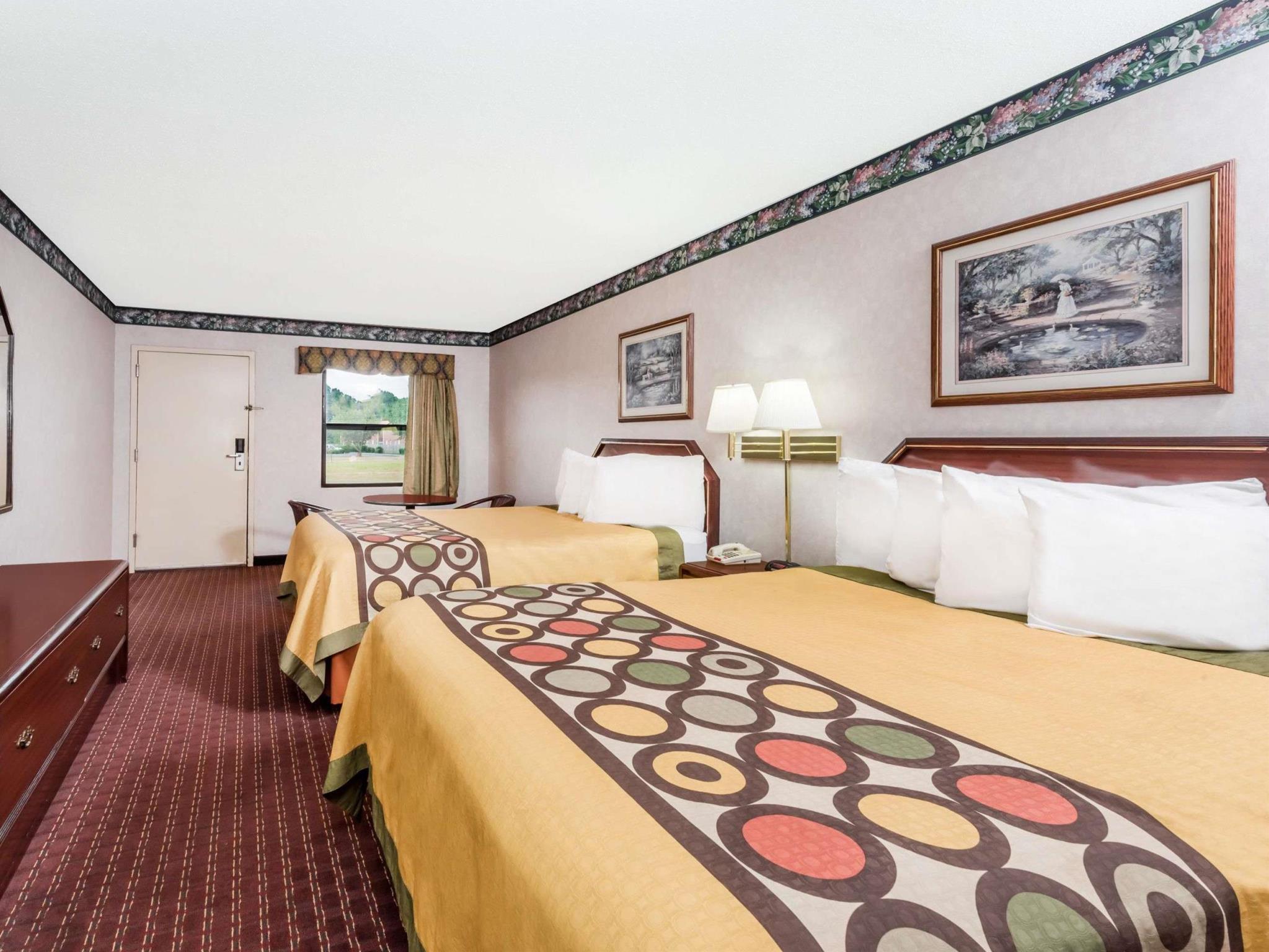 スーパー 8 バイ ウィンダム クリーブランド 写真