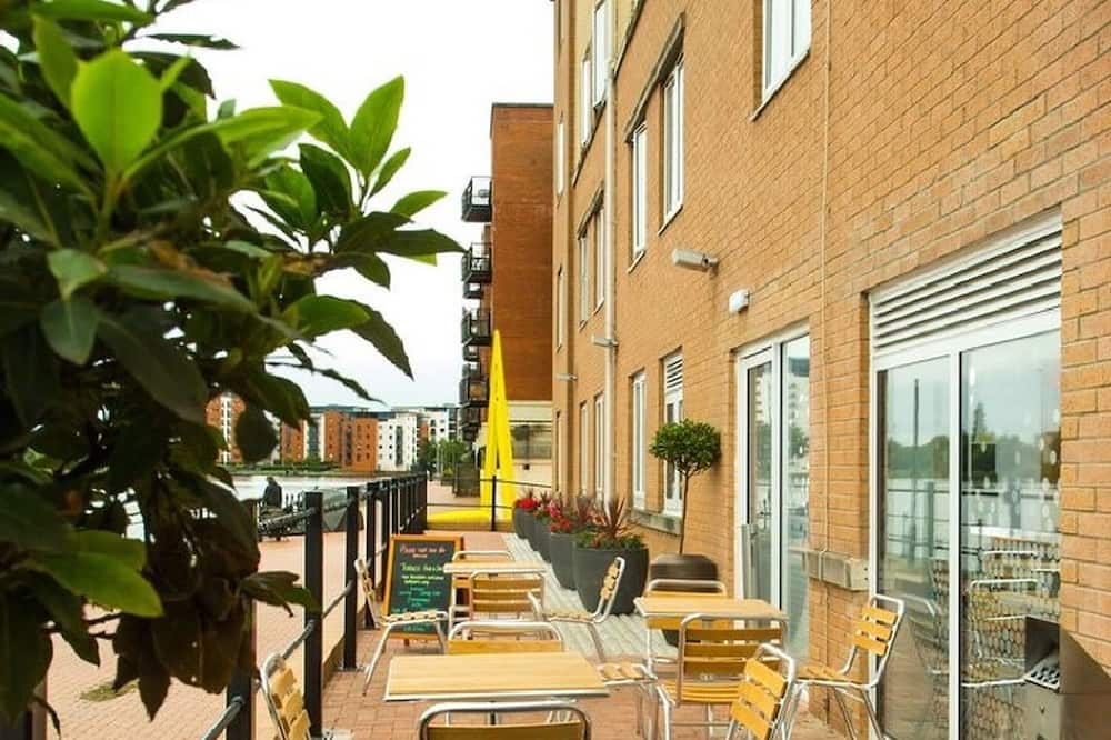 ホリデイ イン エクスプレス カーディフ ベイ バイ IHG 写真