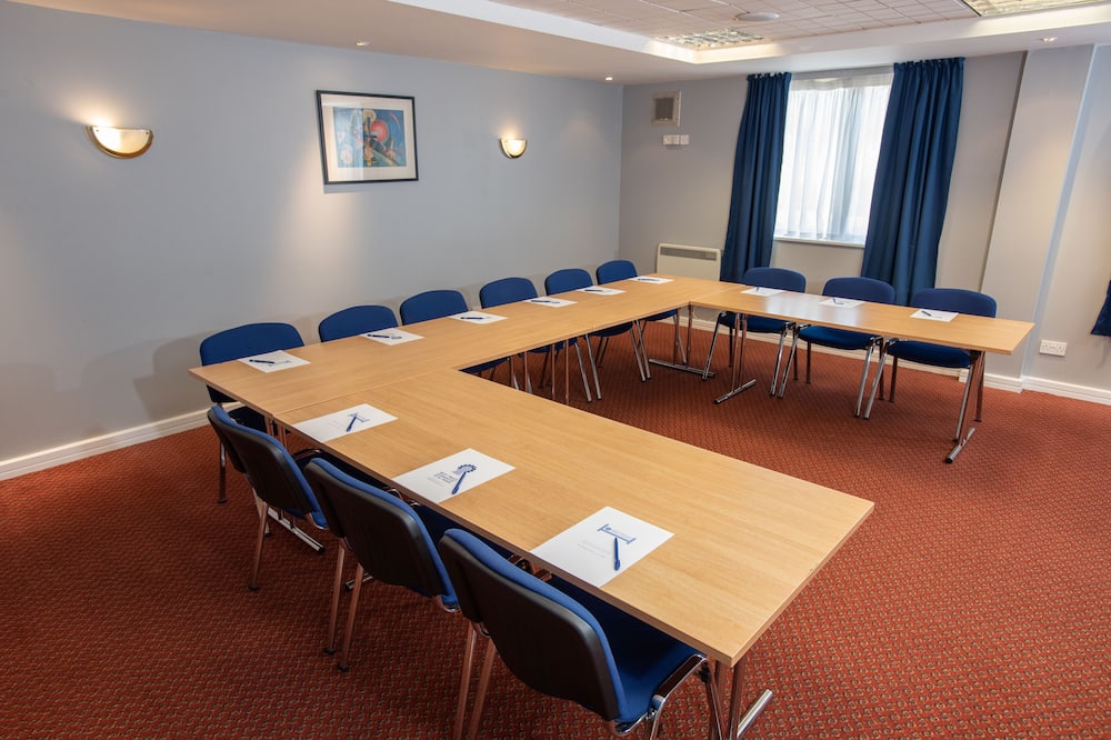 ノウズリー イン & ラウンジ 写真