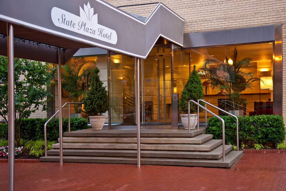 ステート プラザ ホテル 写真