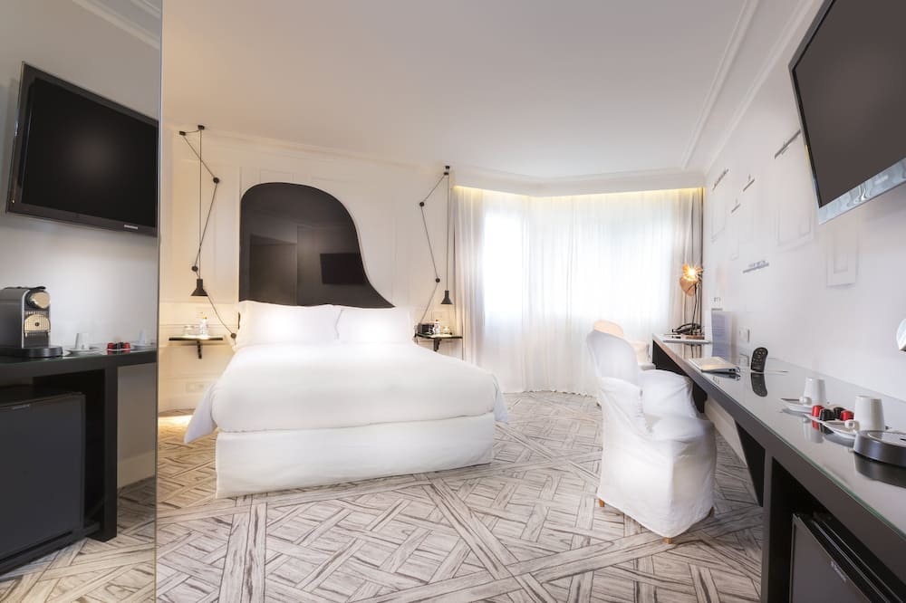 ラ メゾン シャンゼリゼ 写真