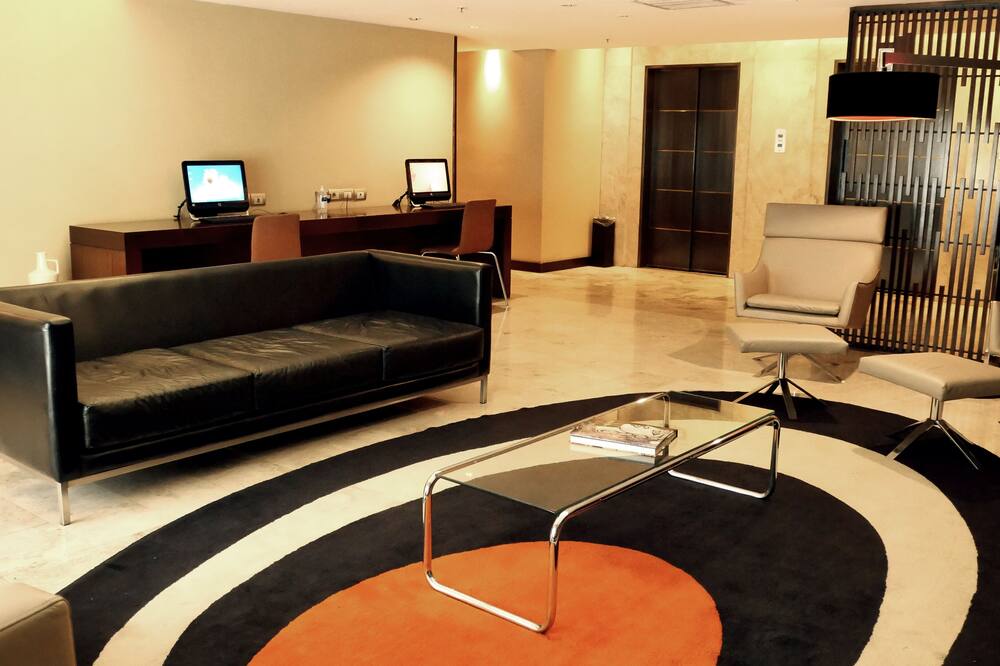 725 コンチネンタル ホテル 写真