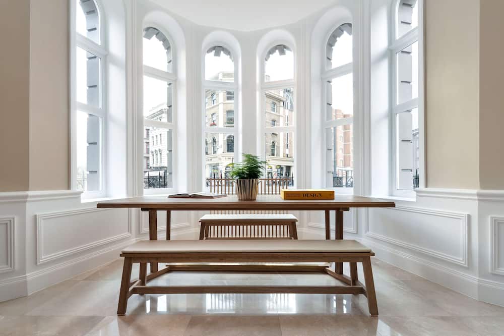 ラディソン ブル ホテル ロンドン トッテナム コート ロード  旧：ケニルワース 写真