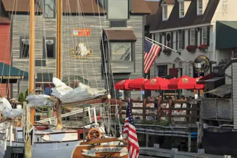 アドミラル ファラガット イン 写真