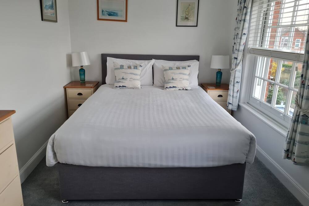 Endeavour House 写真