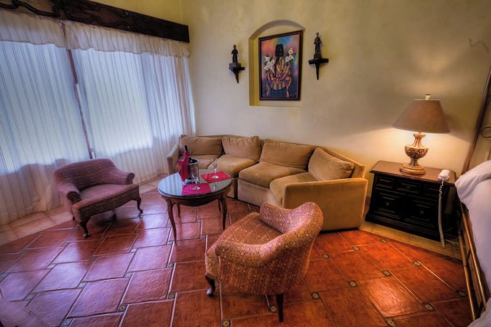 ホテル アティトラン 写真