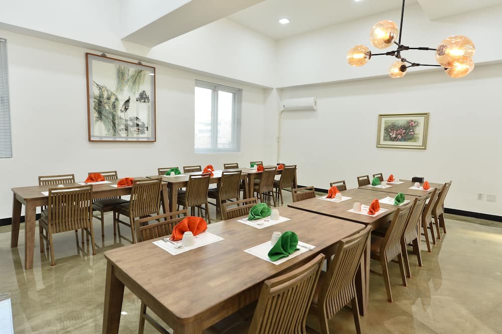 クァンジュ ツーリスト ホテル 写真