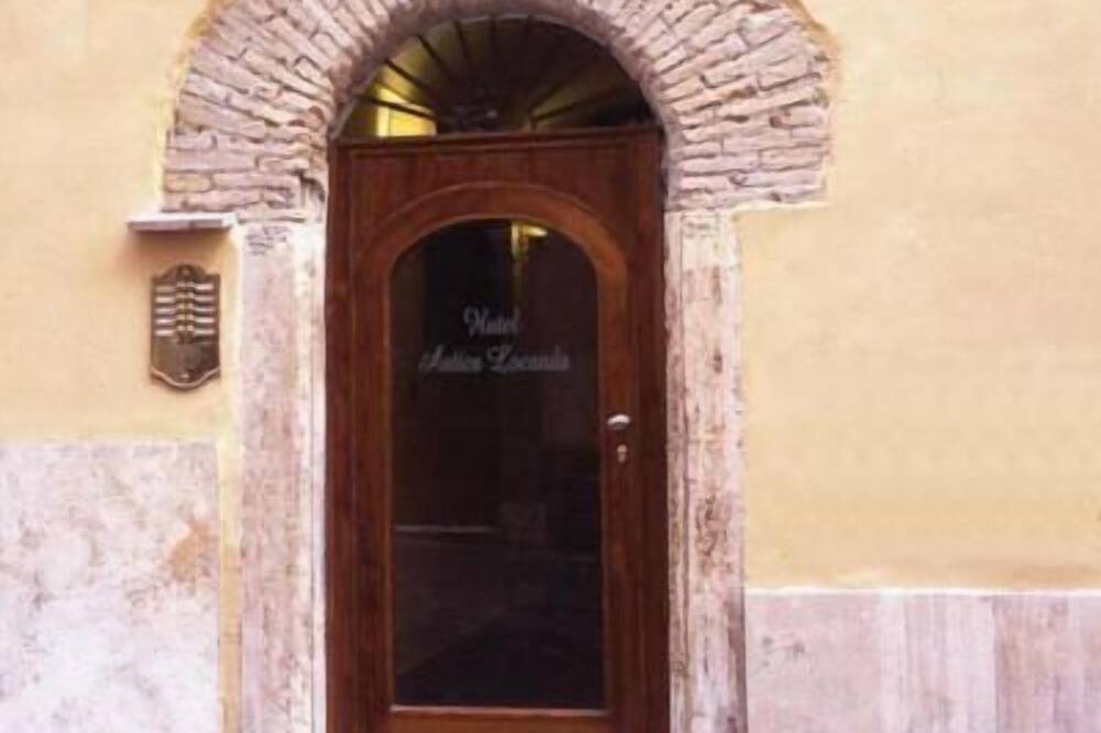 ホテル アンティカ ロカンダ 写真