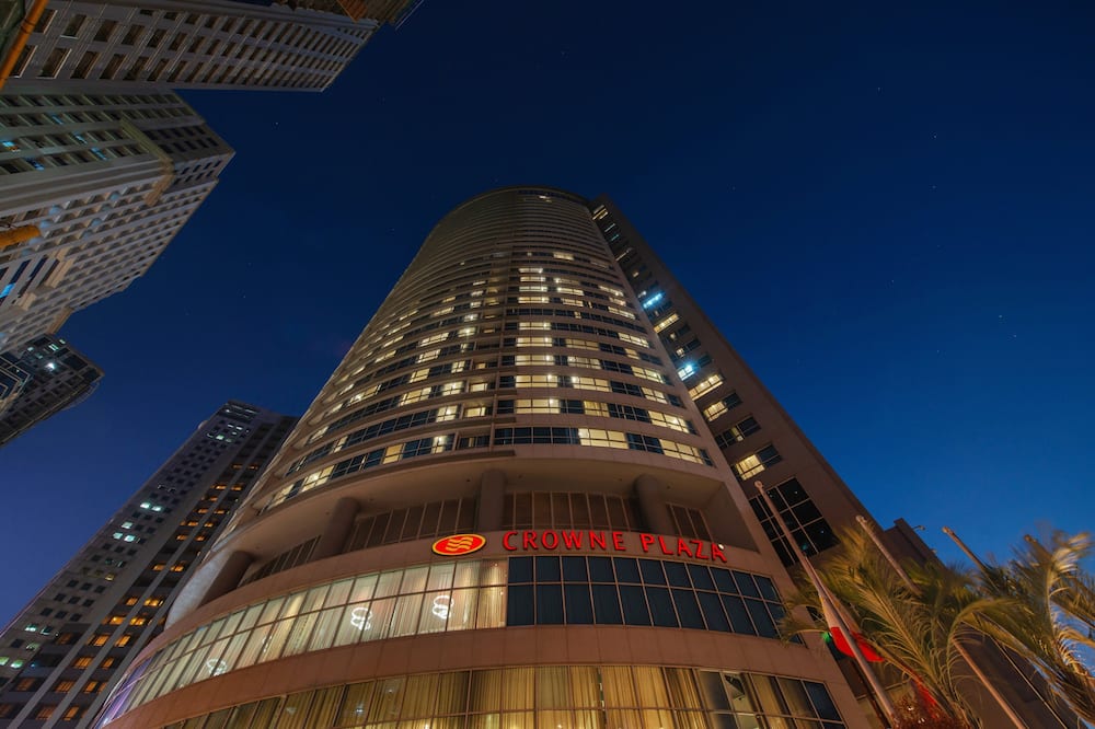 クラウンプラザ マニラ ガレリア バイ IHG 写真