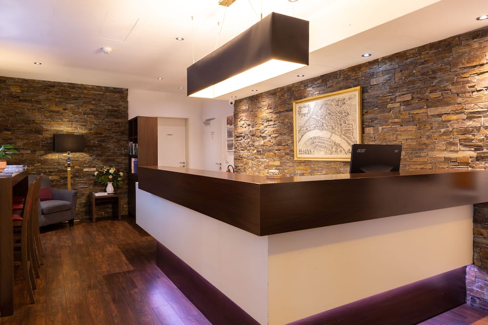 ホテル ラインフェルダーホフ 写真