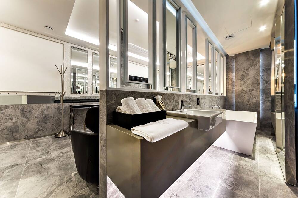 ヨンイン アストロ ホテル 写真