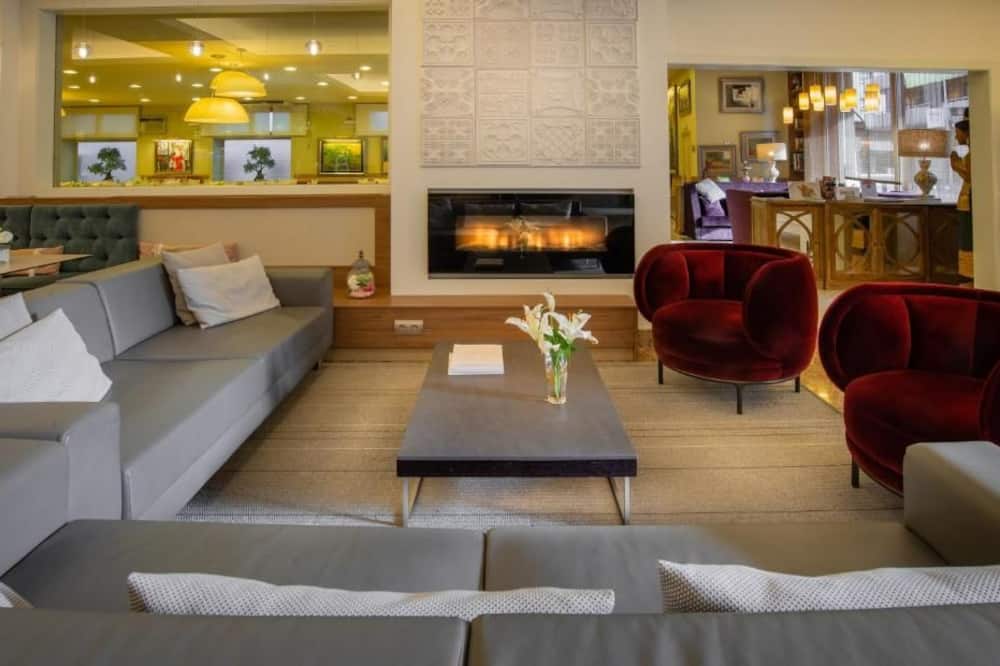 Hotel Pirineos Figueres by Pierre & Vacances 写真