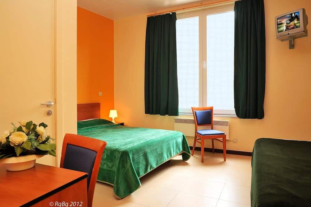 ホテル ザ ムーン 写真