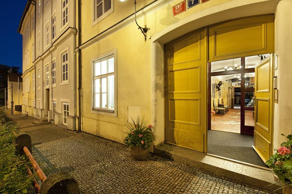 EA ホテル イェレニ デヴール プラハ キャッスル 写真