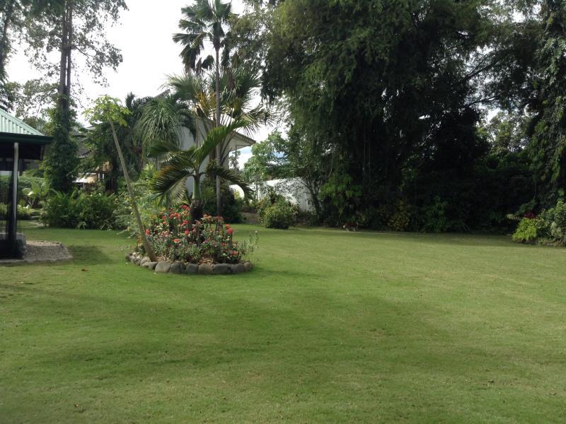 バライ ツコ ガーデン イン 写真