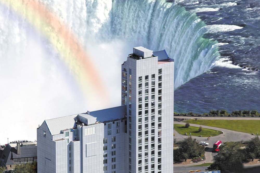 ザ オークス ホテル オーバールッキング ザ フォールズ 写真