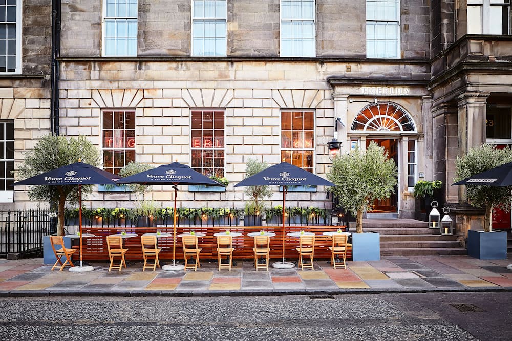 タイガーリリー ホテル 写真