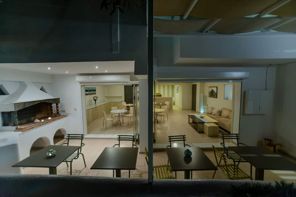 ザ セイント ヴラシス 写真