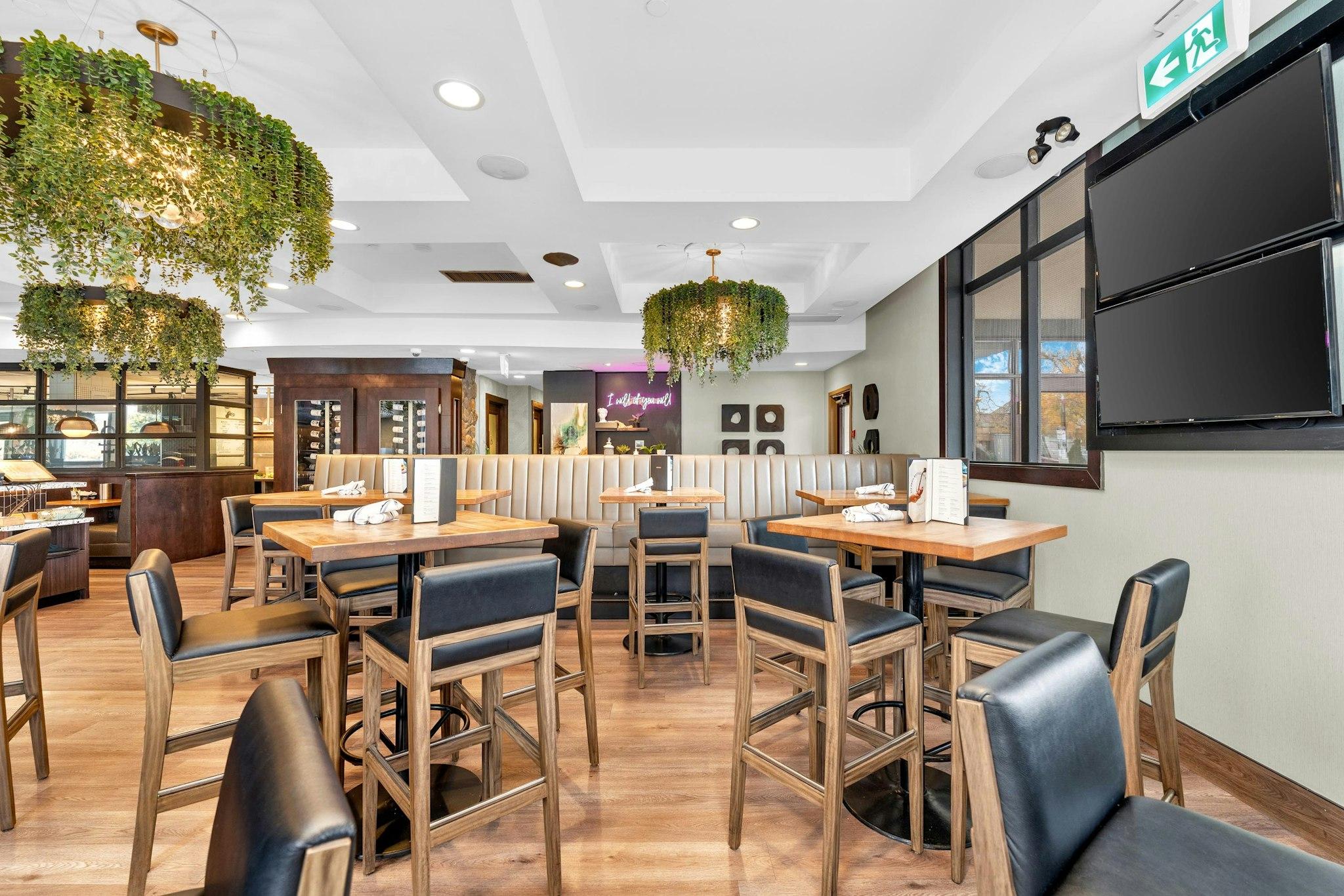 Sandman Hotel & Suites Vancouver Airport 写真