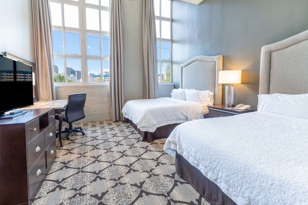 ハンプトン イン & スイーツ ニューオーリンズ-コンベンション センター 写真