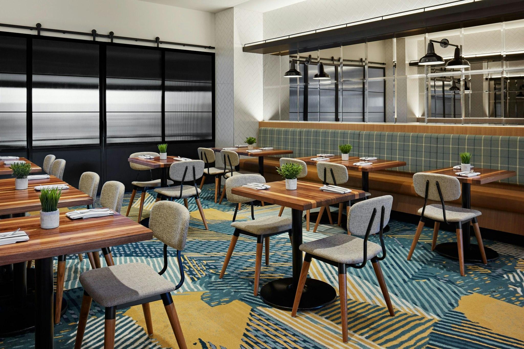 デルタ ホテルズ カルガリー エアポート インターミナル 写真