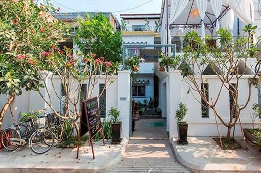 ジャスミン テラス ヴィラ ブティック ホテル 写真