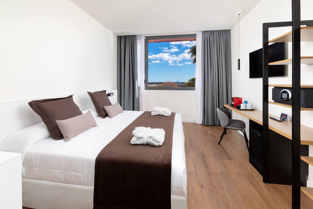 アレクサンドレ フロントエア コングレス 写真