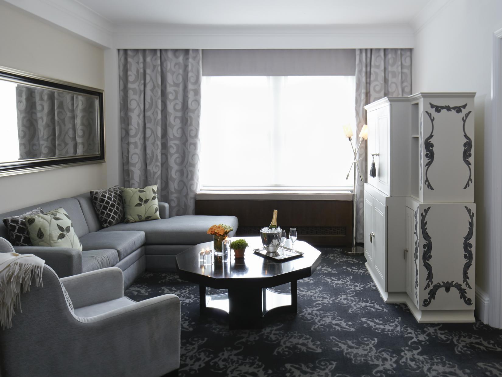 ザ サレー 写真