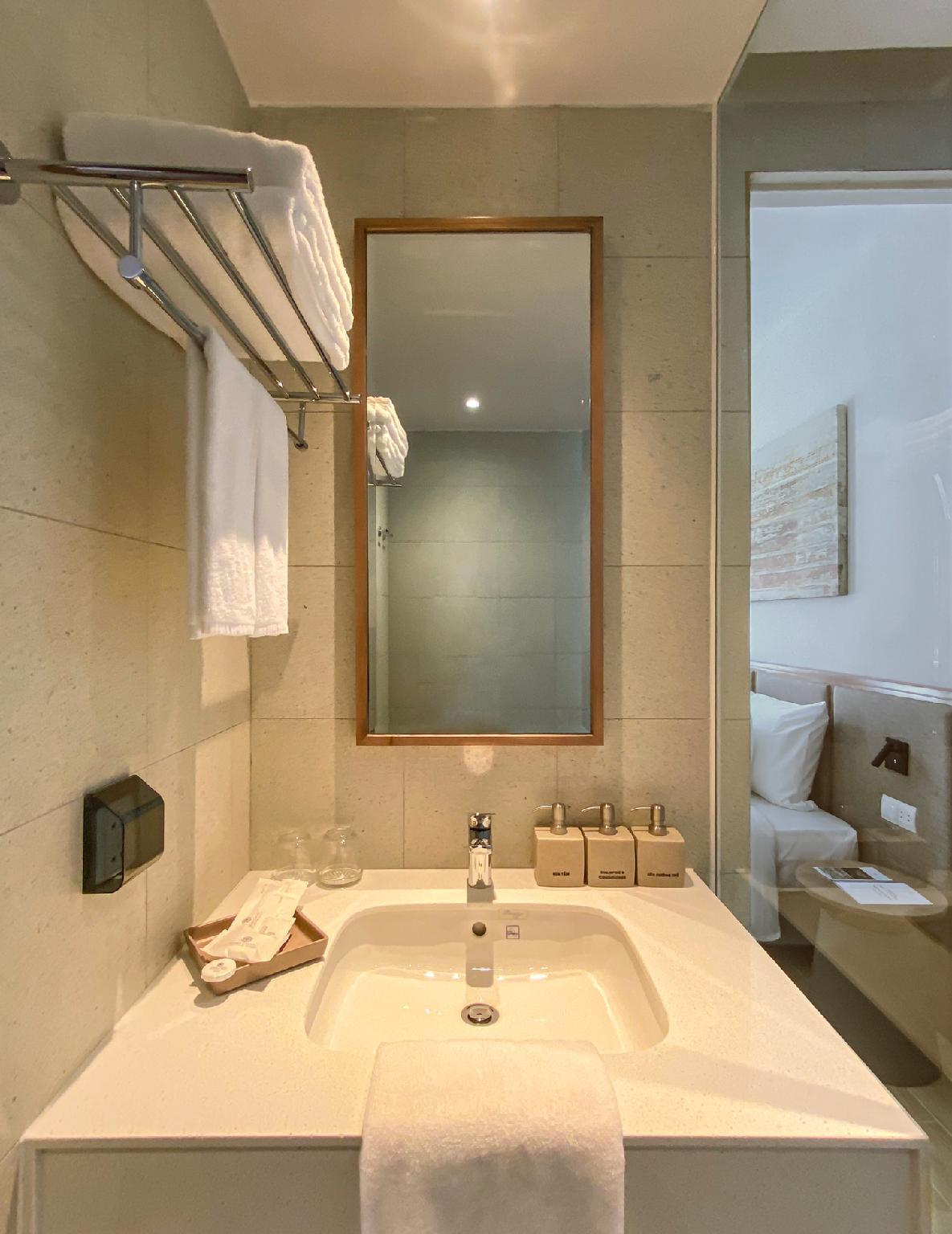 ミネラ ホット スプリングス ビン チャウ 写真