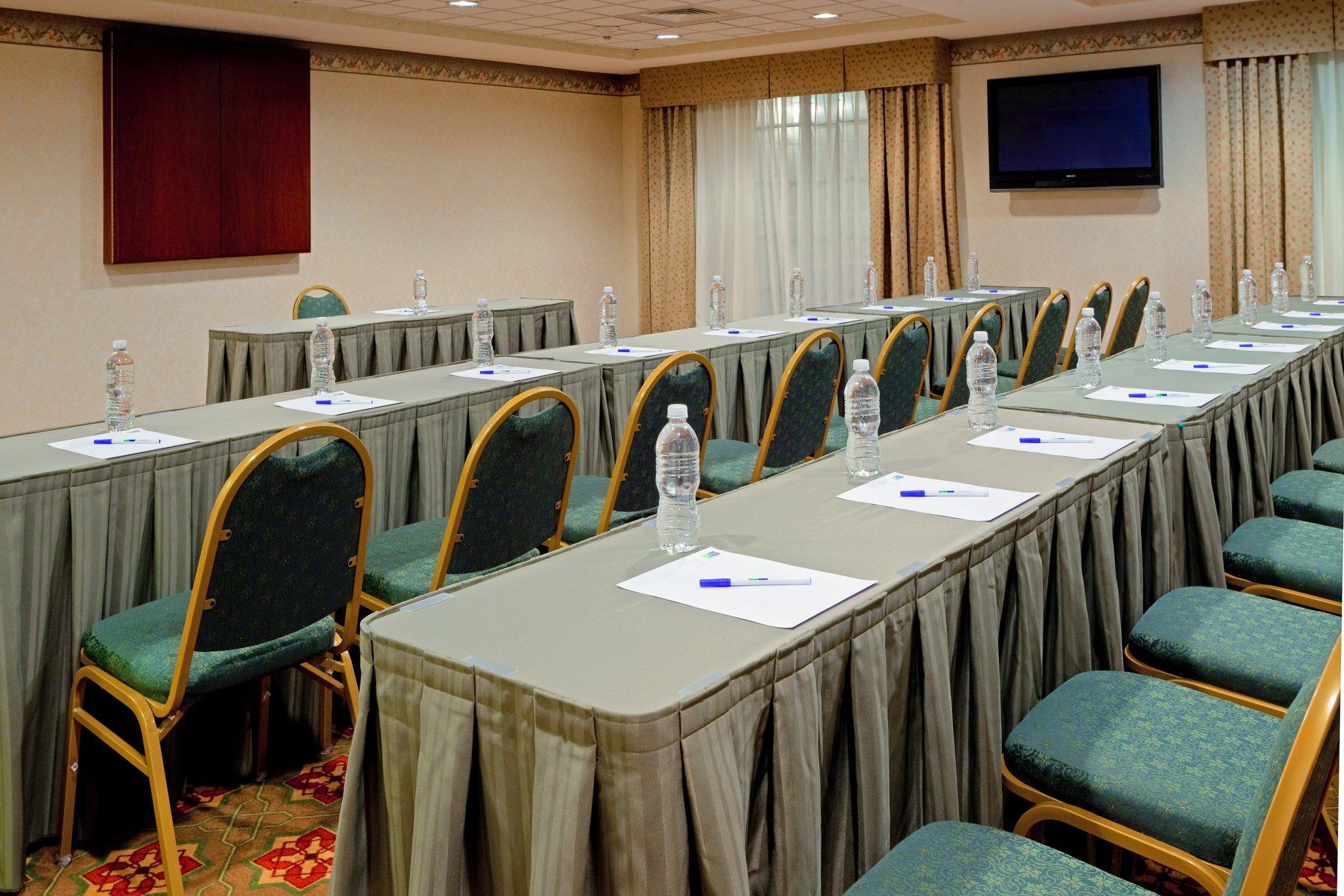 ホリデイ イン エクスプレス ホテル & スイーツ マウント アーリントン ロカウェイ エリア by IHG 写真