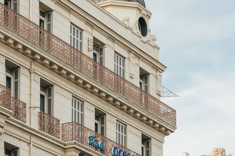 Escale Oceania Marseille Vieux Port 写真