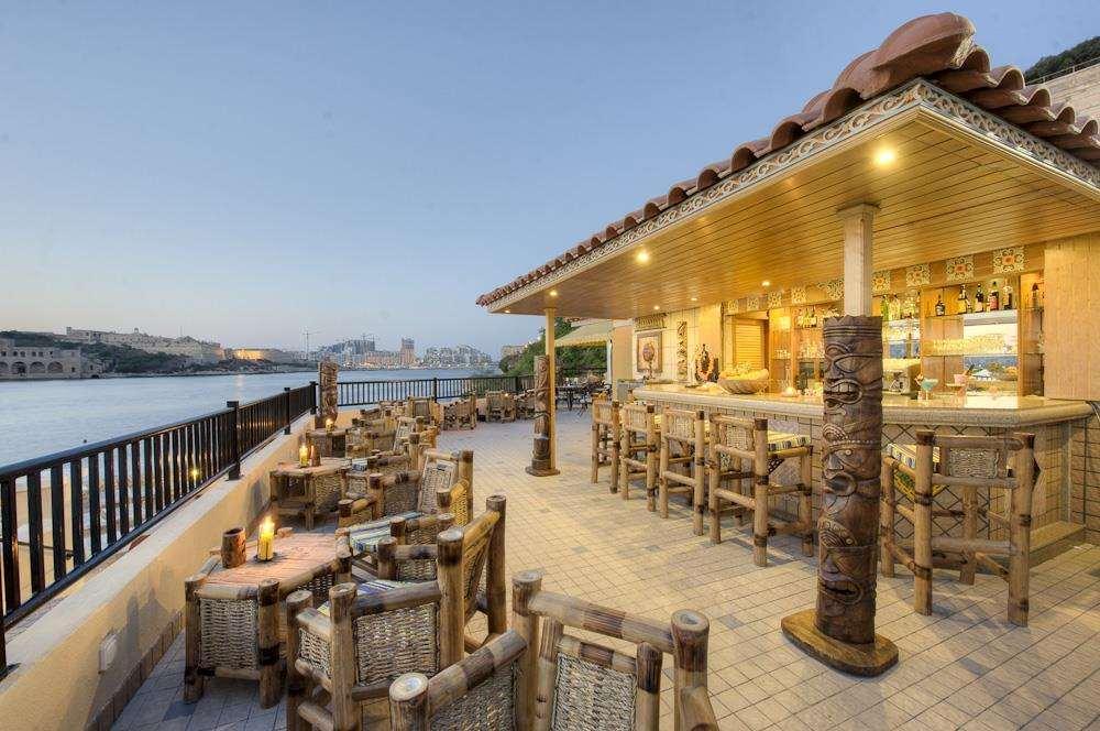 グランド ホテル エクセルシオール 写真